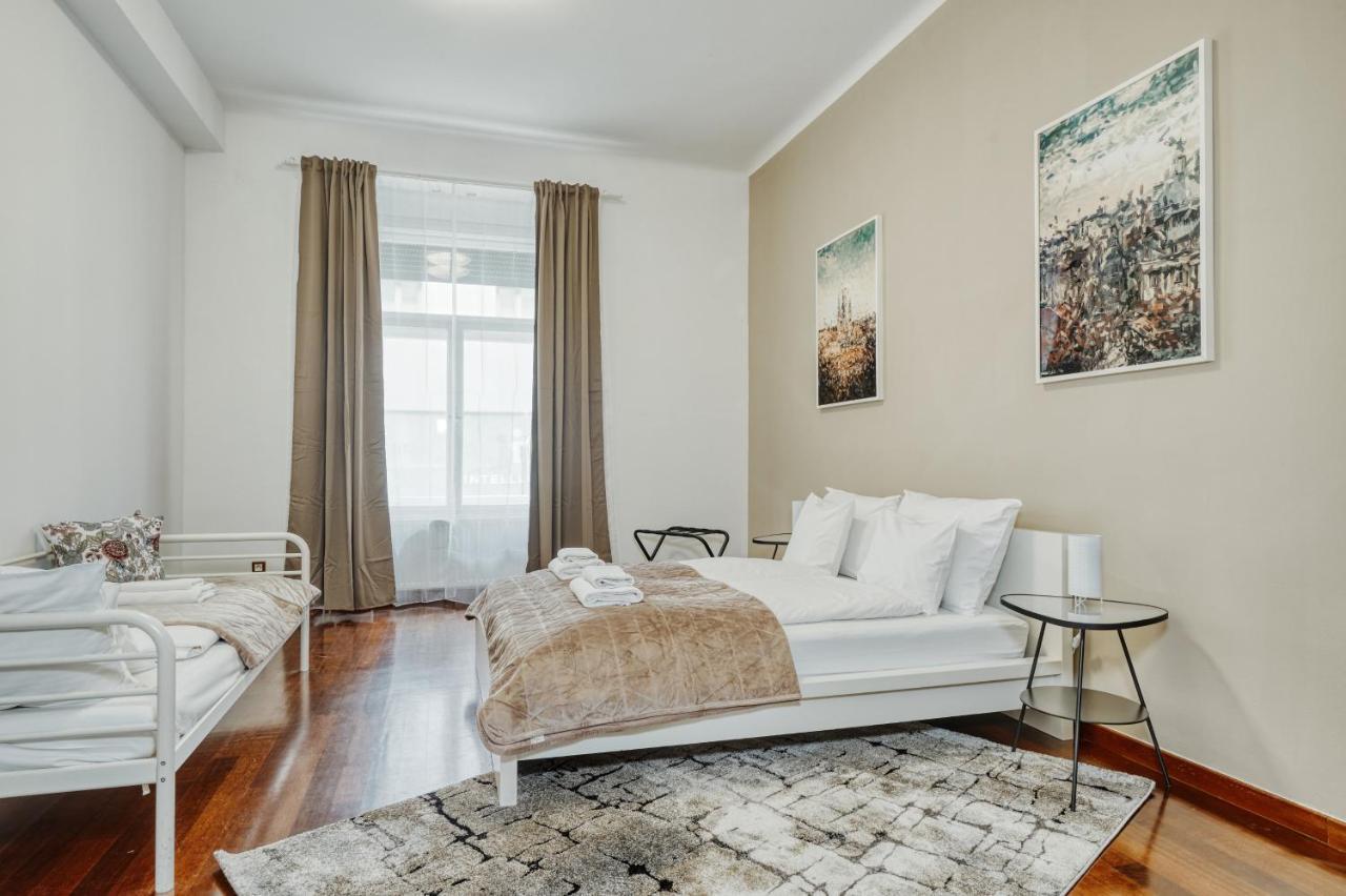 Irundo Downtown Apartments Zagreb Luaran gambar