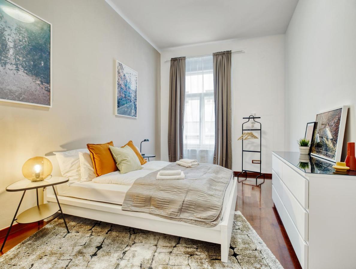 Irundo Downtown Apartments Zagreb Luaran gambar